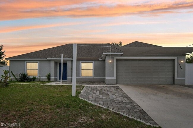 Building Photo - 1534 SW Jacksonville Ave Rental