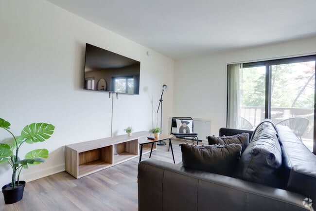 Building Photo - 2525 10th St N Rental