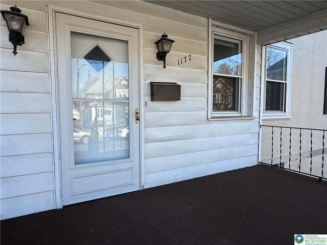 Photo - 1177 Arcadia St