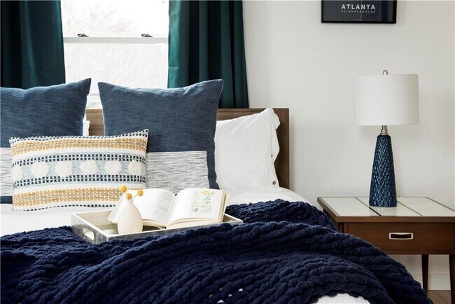 Photo - 644 Woodward Ave SE