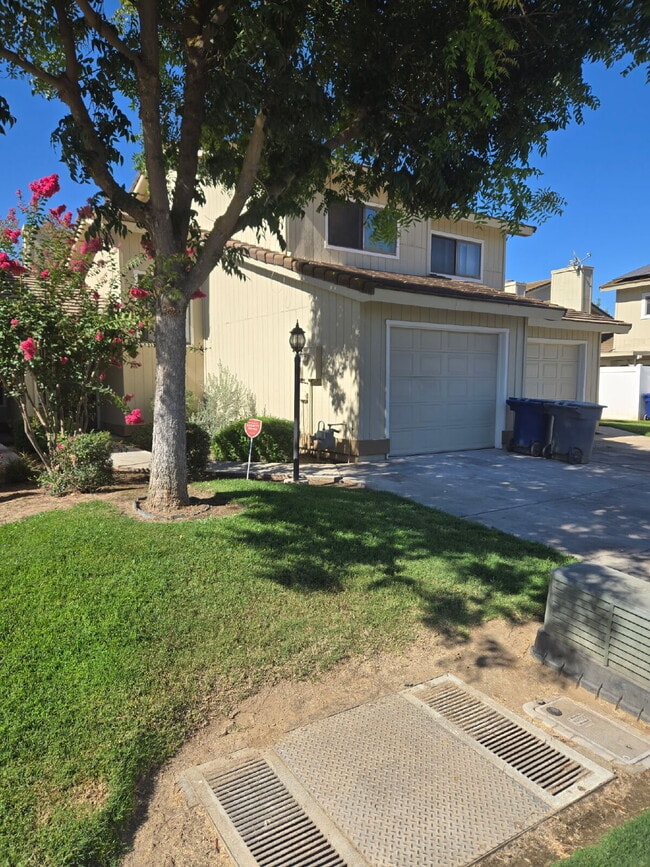 Photo - Welcome to this beautifully renovated 2-bedroom, 1.5-bathroom condo located in the highly desirab...