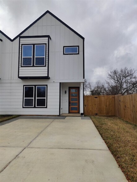 Photo - 5228 Dewberry St