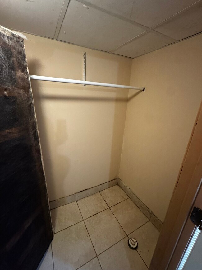 Photo - 250 Hancock Ave Unit #B
