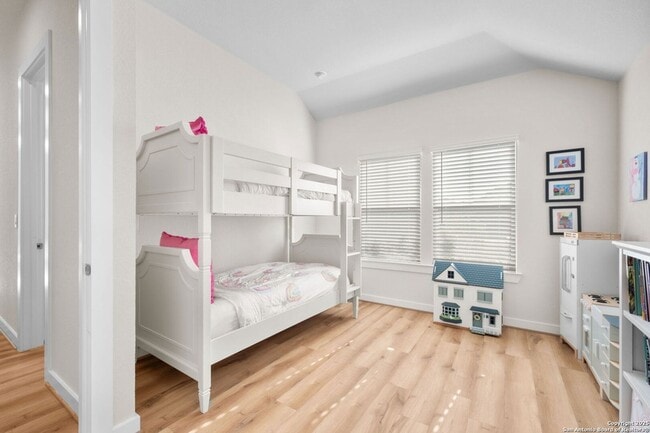 Photo - 143 Maravillas