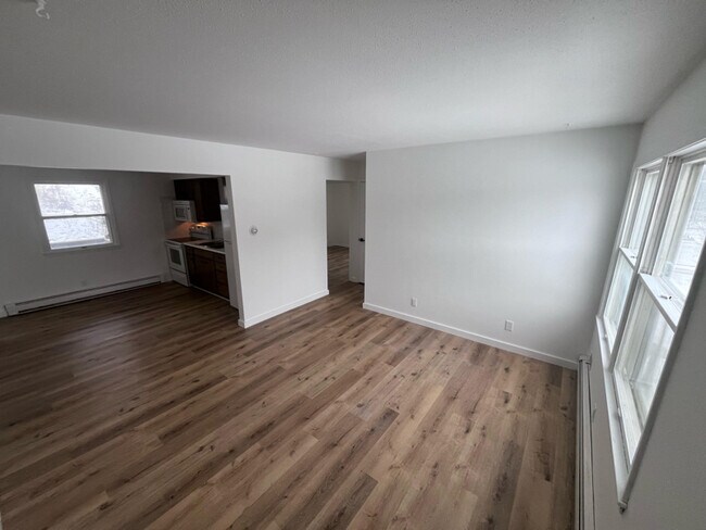 704 E 14th St Unidad 4