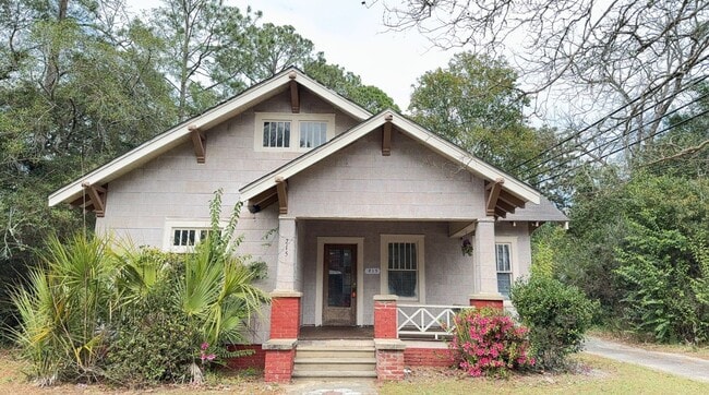 Building Photo - 3 Bed 1 Bath House
