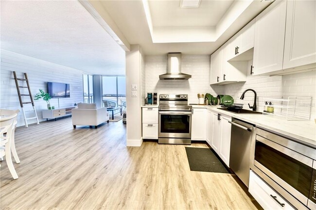 100 Pierce St Unit 1102