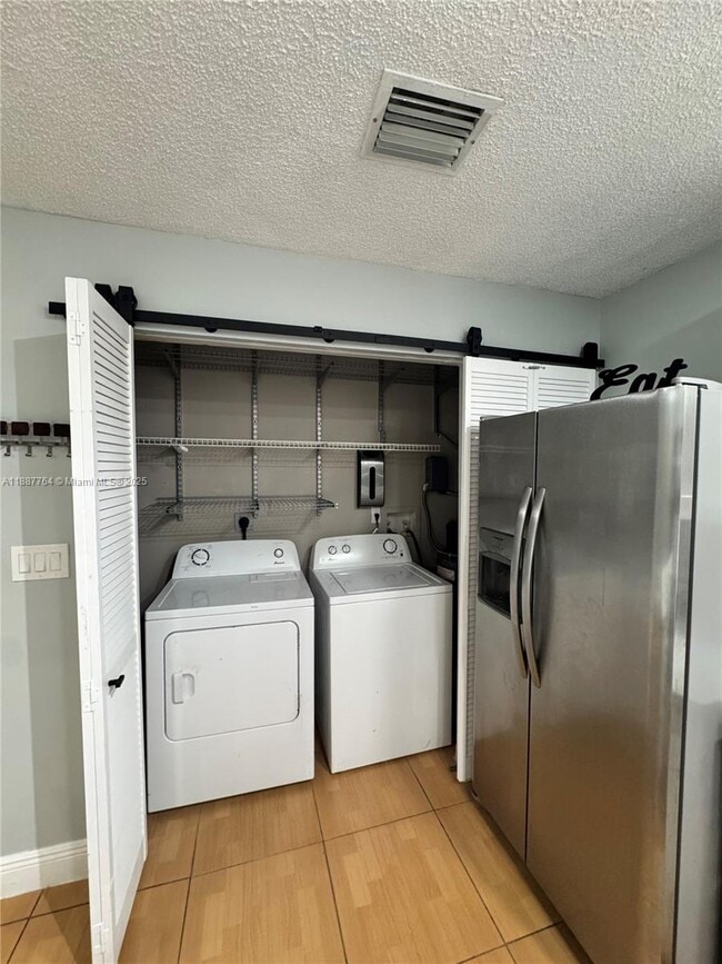 Photo - 7005 NW 173rd Dr