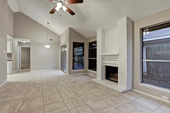 Photo - 23322 Pebworth Pl