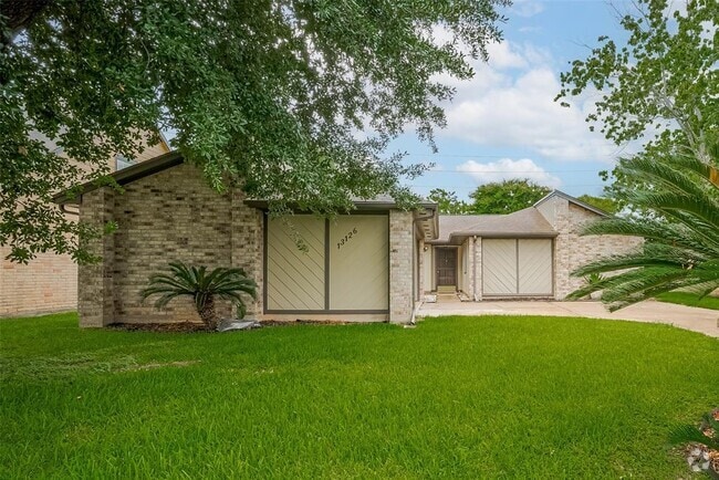 Building Photo - 13126 Kingsmill Dr Rental