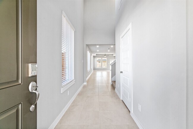 Photo - 7246 Clearwater Cv Dr