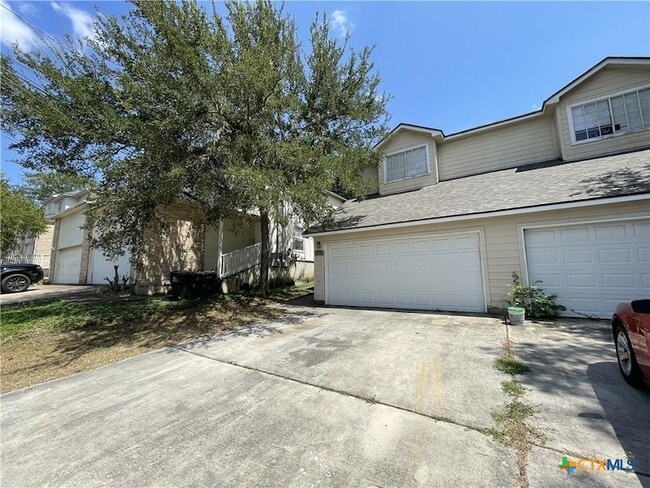 Building Photo - 933 Sagewood Trail Unit 935