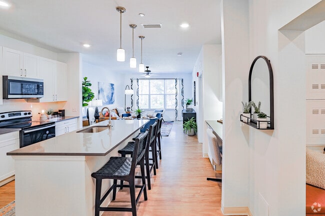 Interior Photo - The Artisan at Robinson Rental