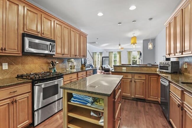 Photo - 100 Fair Sailing Rd