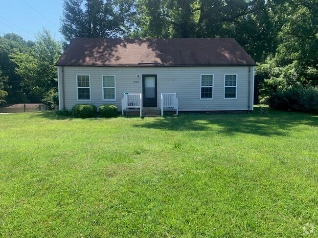 Building Photo - Updated 2 Bed 2 Bath In Peaceful Brown Summit Rental