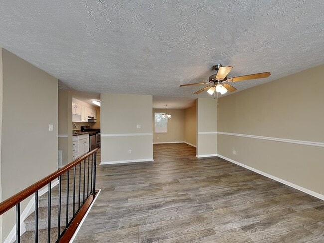 Photo - 2875 Woodburn Ct