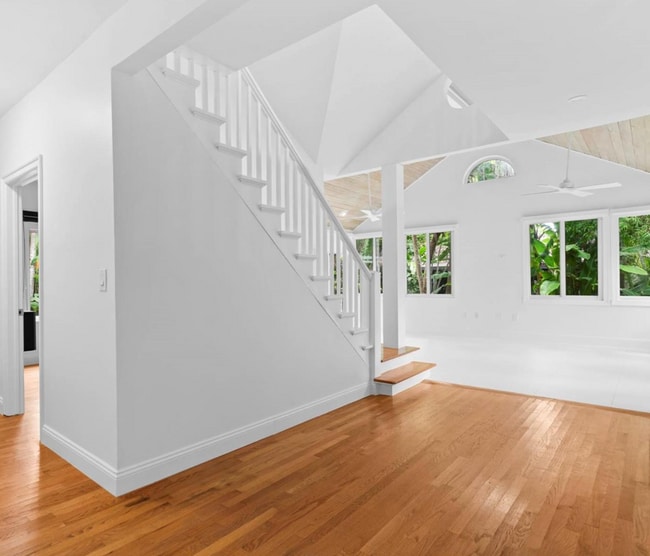 Photo - 3945 Loquat Ave