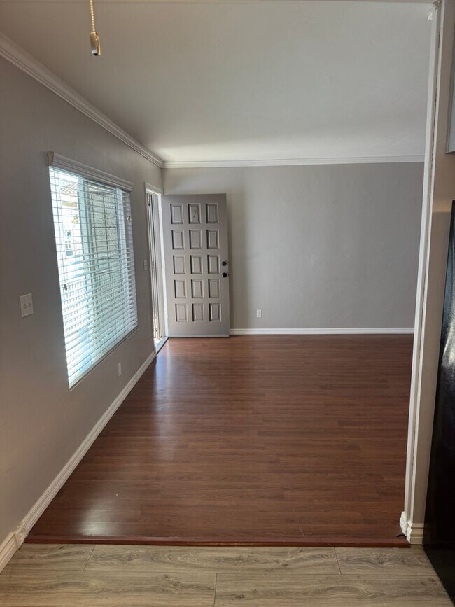 3686 Third Ave Unit 7
