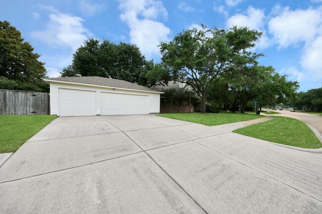 Photo - 7130 Glenwood Dr