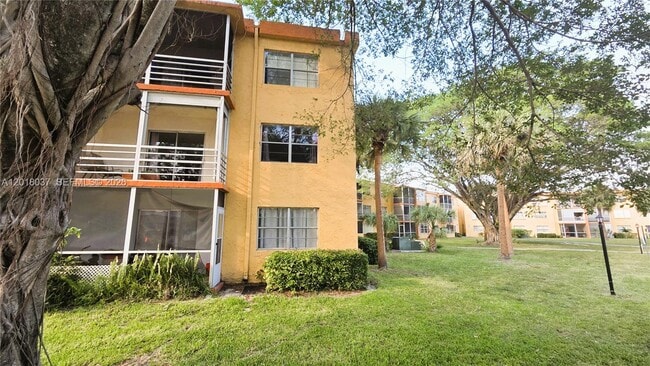Photo - 4344 NW 9th Ave Unit 10-2B
