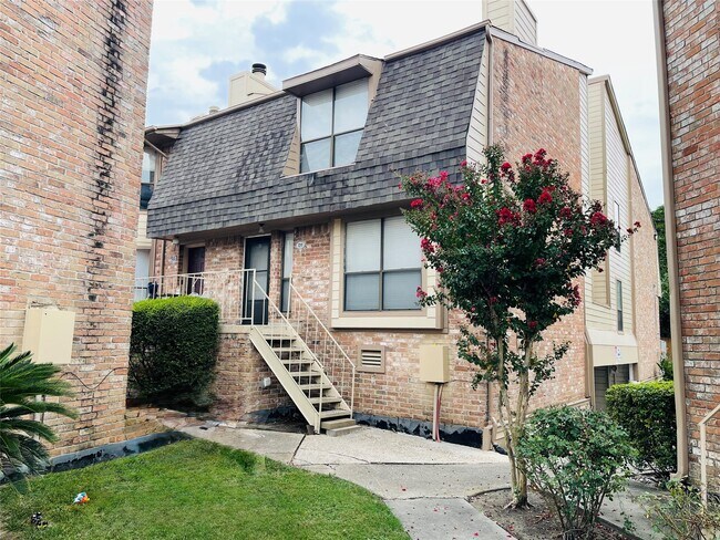 Building Photo - 2103 Place Rebecca Ln Unit D1 Rental