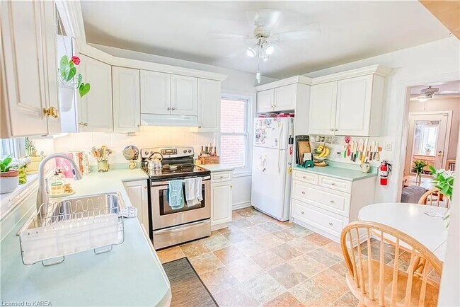 Photo - 15 Balaclava St