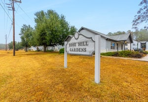 Rosehill Gardens - Rosehill Gardens Apartments