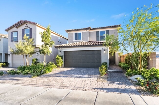 Building Photo - Be the first to live in this brand-new expansive two-story former model home!