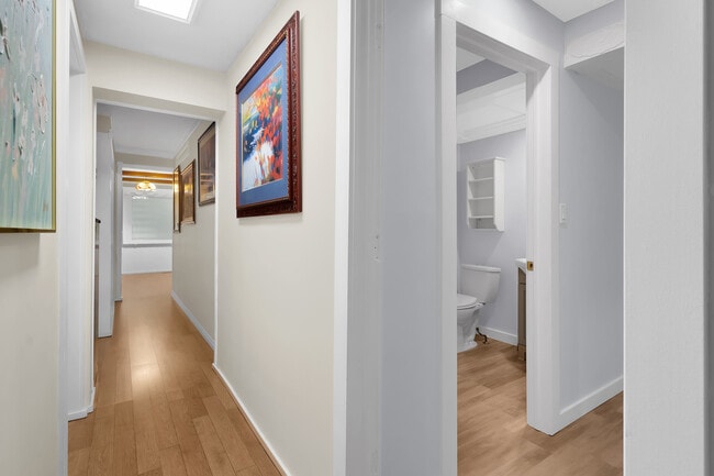 Building Photo - 46 Falaise Rd