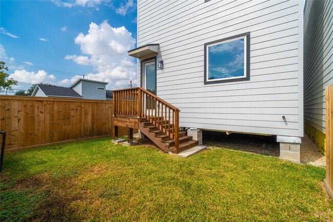 Photo - 3212 Retta St