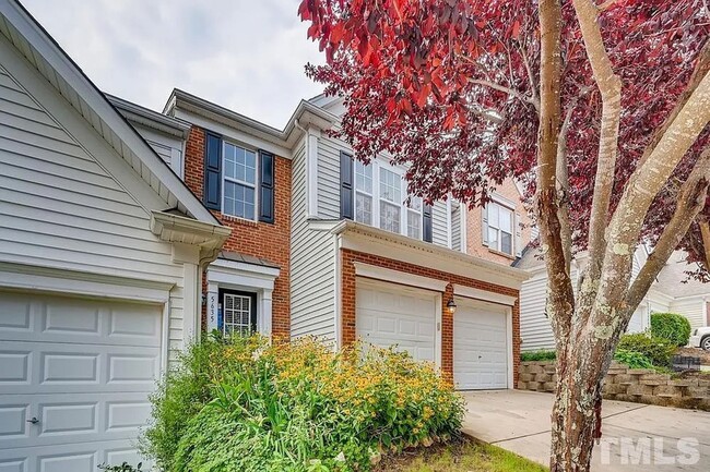 Photo - Elegant Long Lake Townhome | Hardwood Floors | 2-Car Garage | Pool