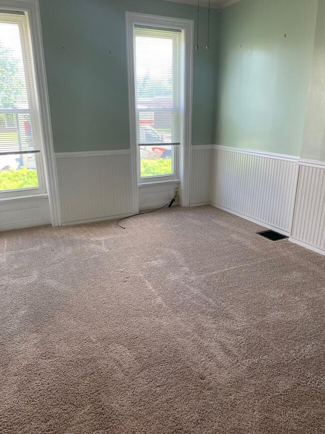 Photo - 928 W 3rd St