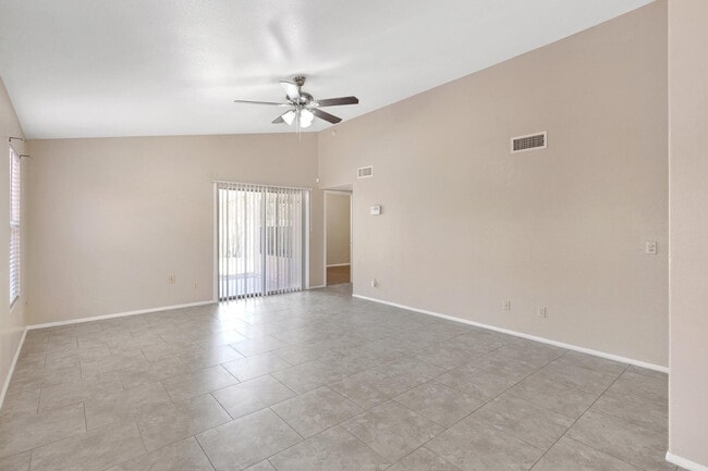 Photo - 19211 N 78th Ave