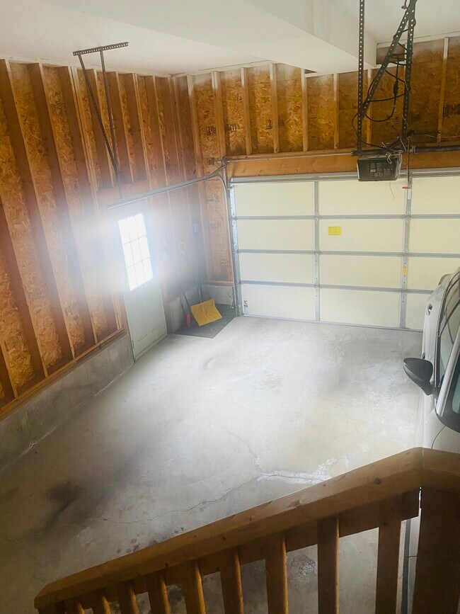 102 Barbara Ln Rental House Rental in Hudson, NH