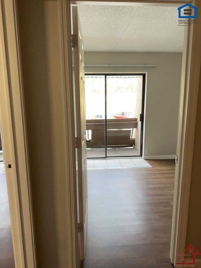 Photo - 915 S Seminole Dr