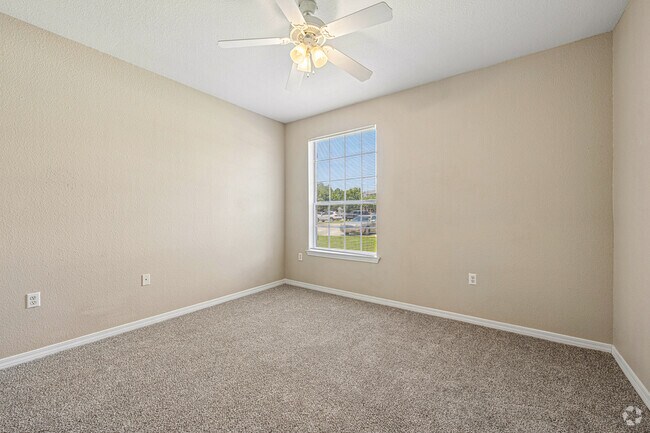 2BR, 2BA - 1,091SF - Primary Bedroom
