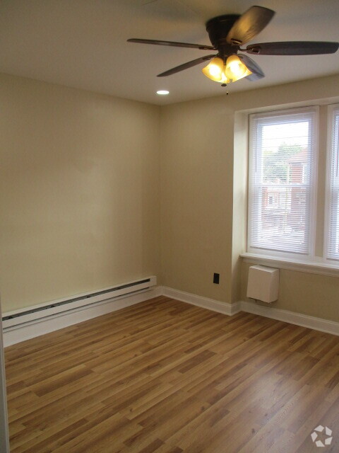 Building Photo - 224 S 51st St Rental