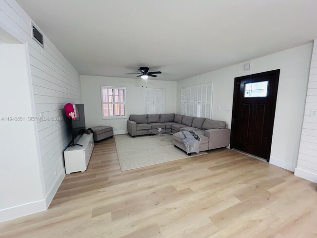 Photo - 6330 SW 34th St