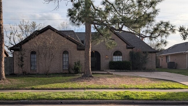 Building Photo - 14703 Stanbridge Dr