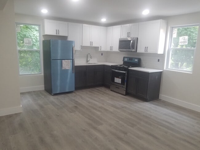 Photo - 193 Seymour Ave Unidad 1