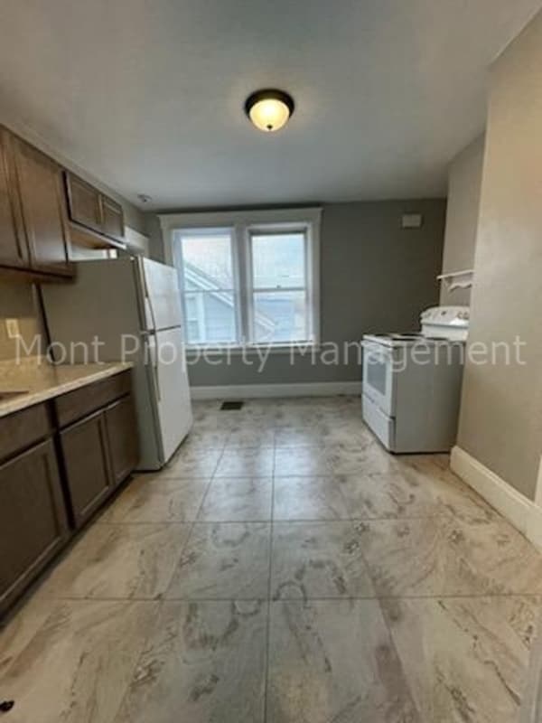 Photo - 212 Jackson Ave