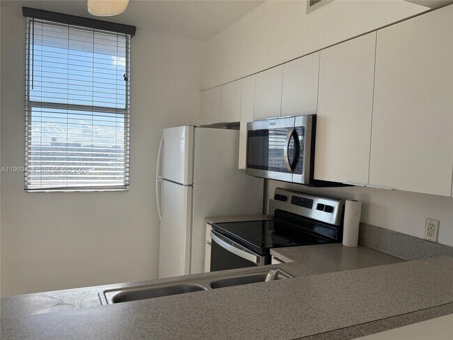 Photo - 1 Glen Royal Pkwy Unit 1107