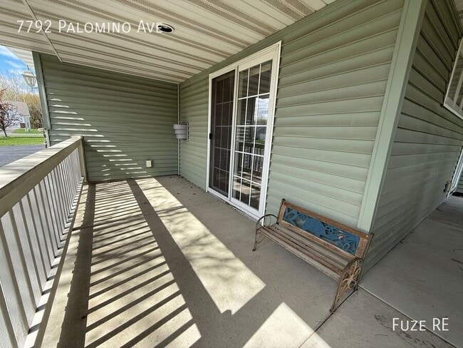 Photo - 7792 Palomino Ave NE
