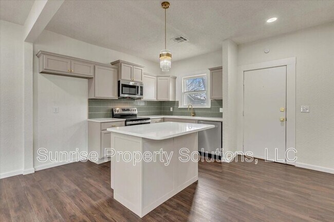 Photo - 1704 NW 32nd St