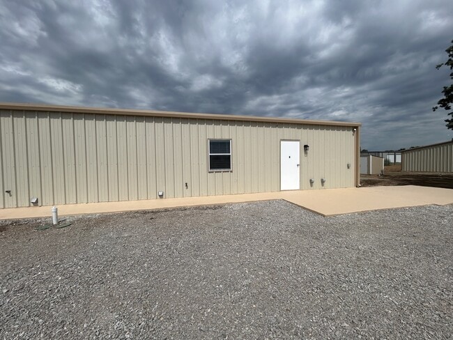 Building Photo - 2529 Cardinal Rd