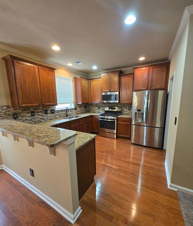 Photo - 73 Puttenum Way