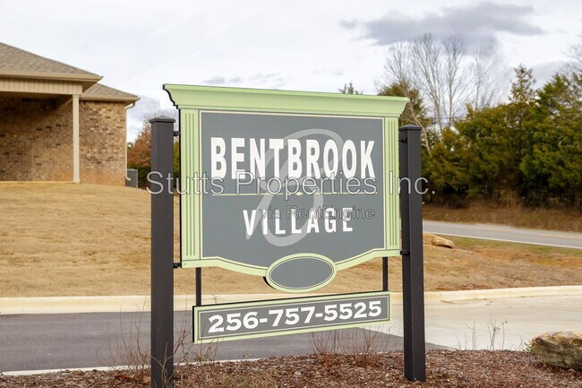 Photo - 311 Bentbrook Pl