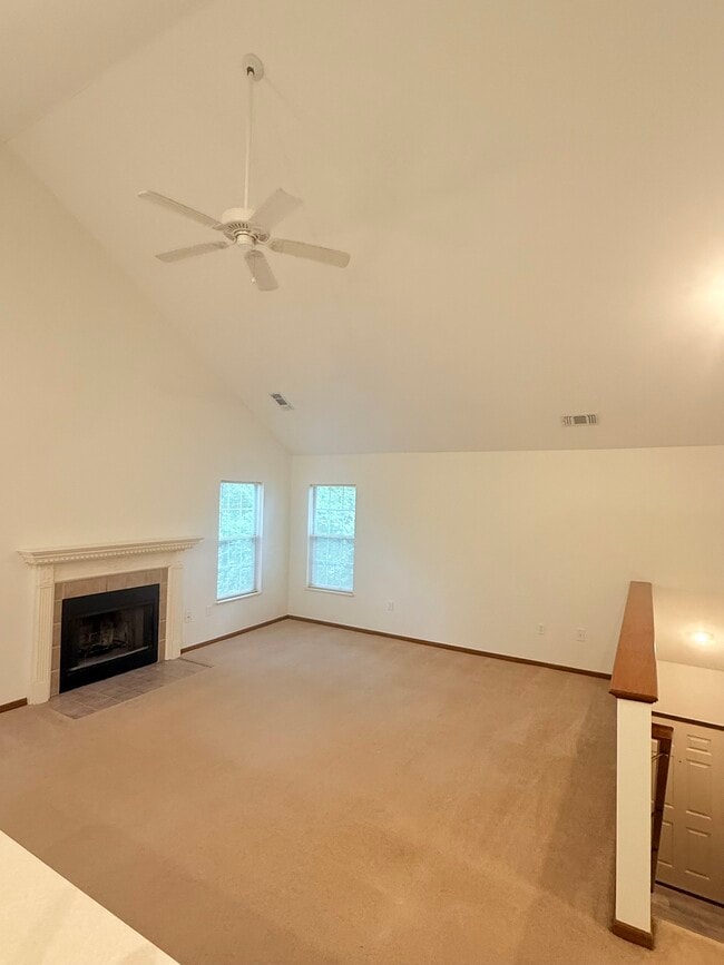 Viviendo - Retreat at Windemere