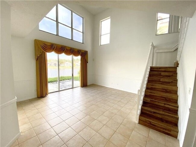 Photo - 11135 NW 46th Dr