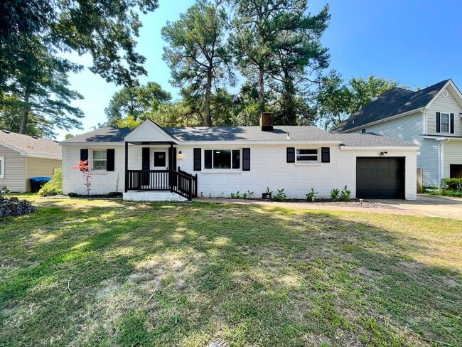 Building Photo - 3561 Champlain Ln